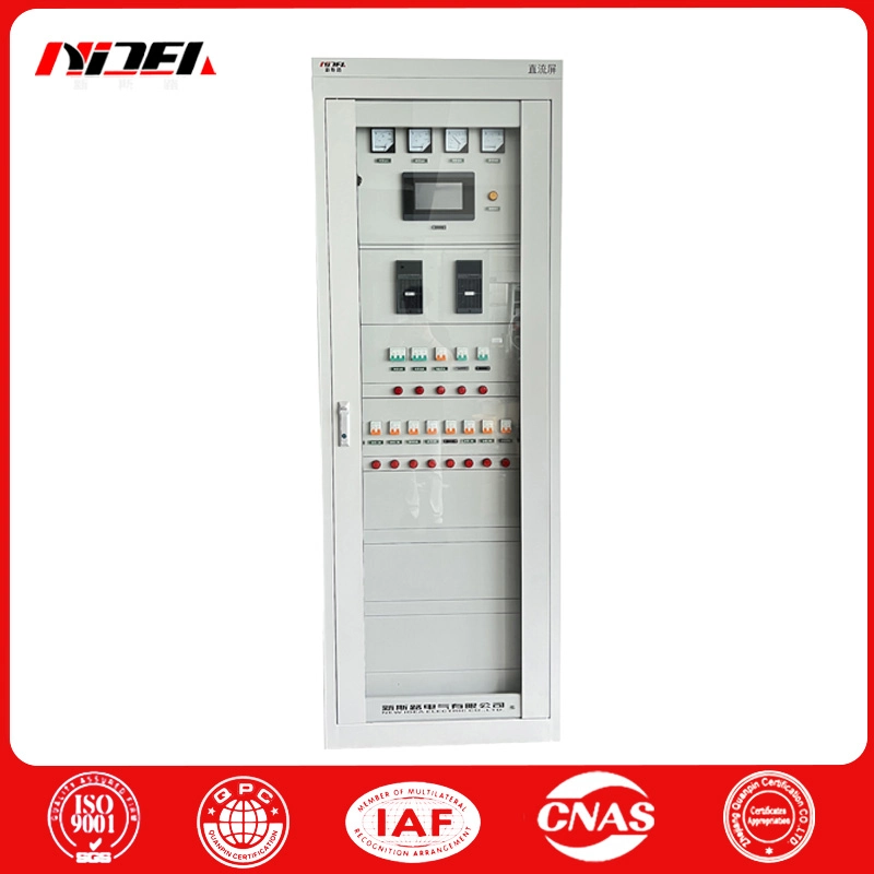 Panneau de distribution 220 V CC, 65 Ah/18 batteries.